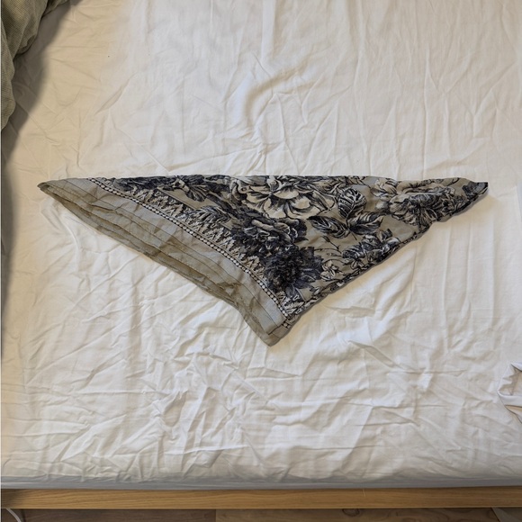 Floral Patterned Scarf - Picture 2 of 2